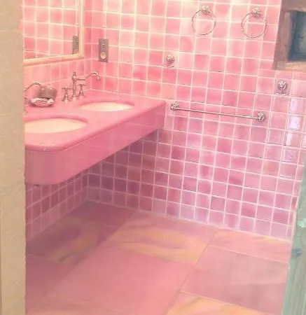 Nyaraló Maison Conviviale A Avec Piscine Partagee *