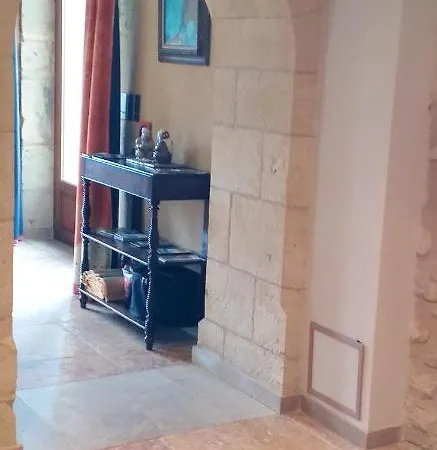 Casa vacanze Maison Conviviale à Avec Piscine Partagée