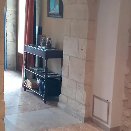 Maison Conviviale A Avec Piscine Partagee *