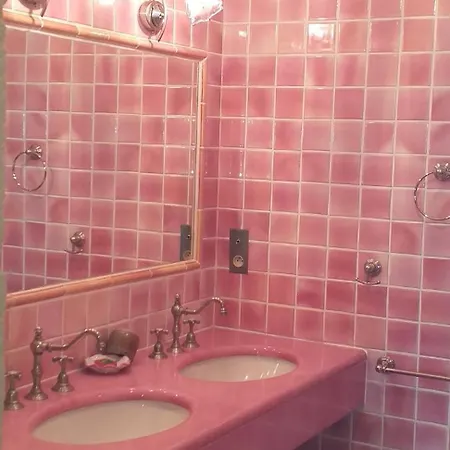 Maison Conviviale à Avec Piscine Partagée Saint-Cybranet